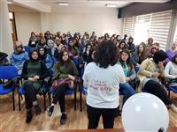Uludağ Üniversitesi İnegöl Meslek Yüksek Okulu öğrencilerine anne sütünün ve emzirmenin korunması; özendirilmesi ve desteklenmesi hakkında eğitimler verildi
