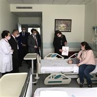 Yüksek İhtisas Eğitim ve Araştırma Hastanesi Çocuk Onkoloji-Hematoloji Kliniği’nde tedavi görmekte olan çocuk hastalar ziyaret edildi